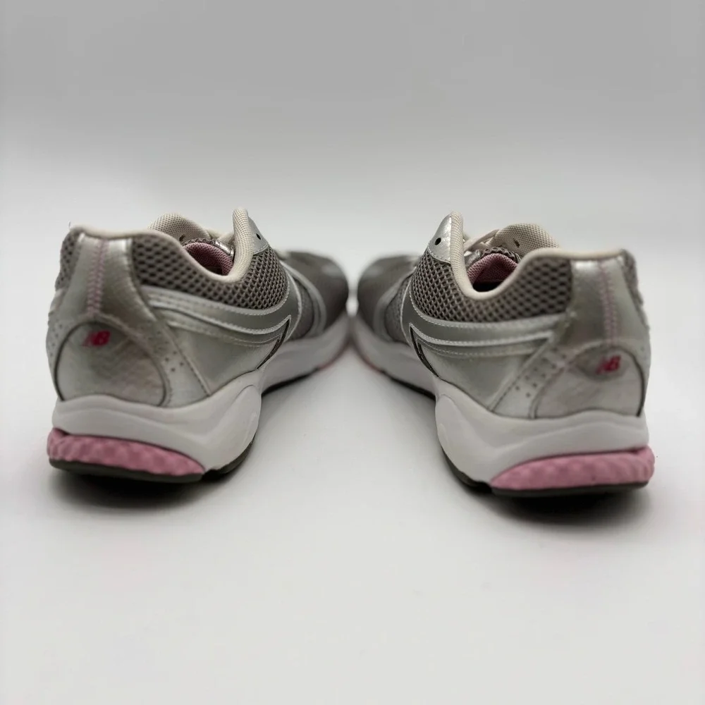 New Balance 665 Susan G Komen Walking Shoes Grey Silver Pink WW665KM Mens 8